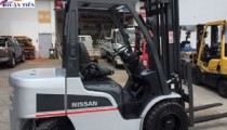Xe nâng dầu nissan 2 tấn nhập khẩu nguyên chiếc từ Nhật Bản
