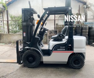 Tổng quan về  xe nâng dầu nissan 2,5 tấn nhập khẩu nguyên chiếc từ Nhật Bản